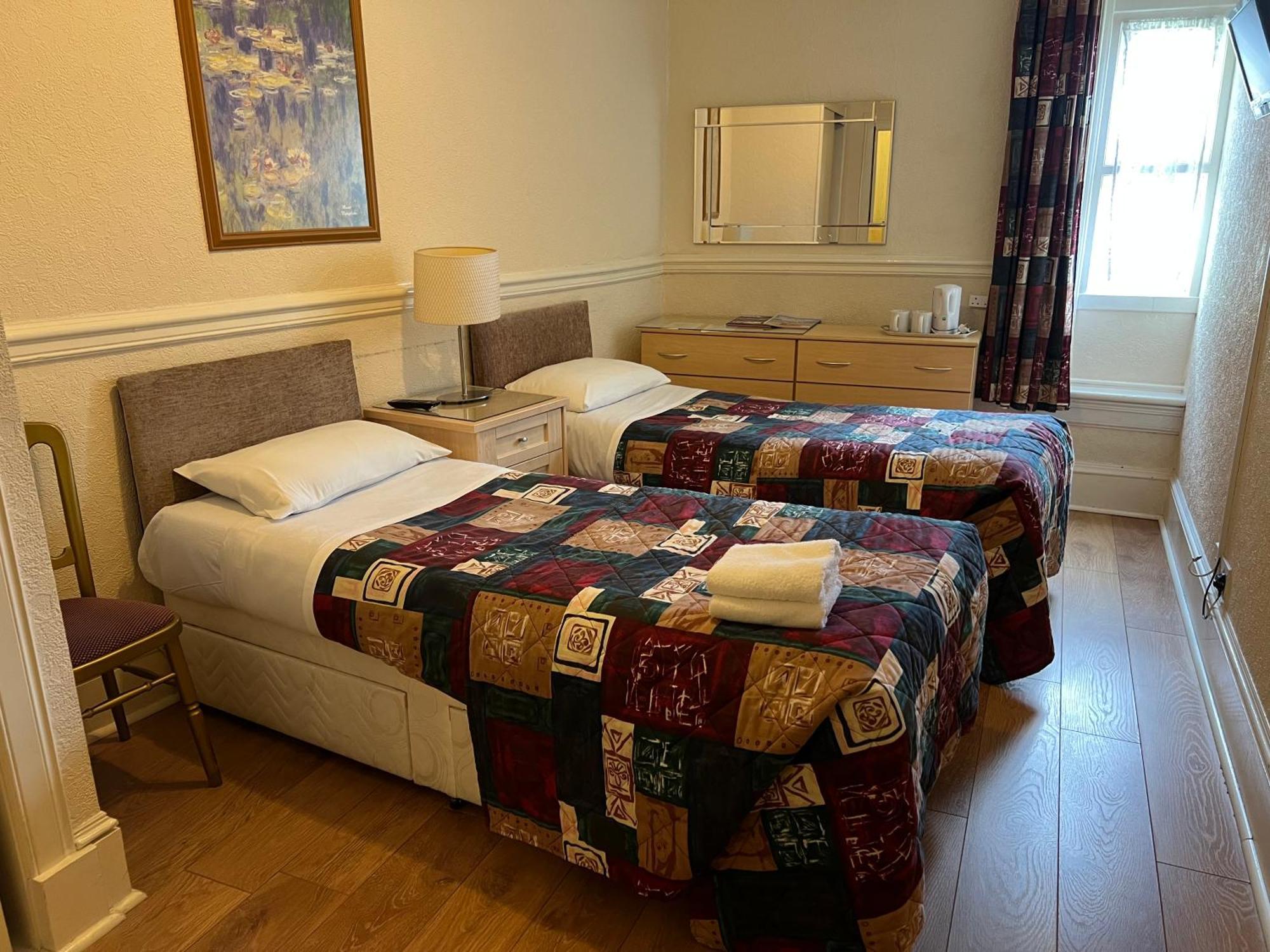 Strathpeffer Hotel Екстер'єр фото