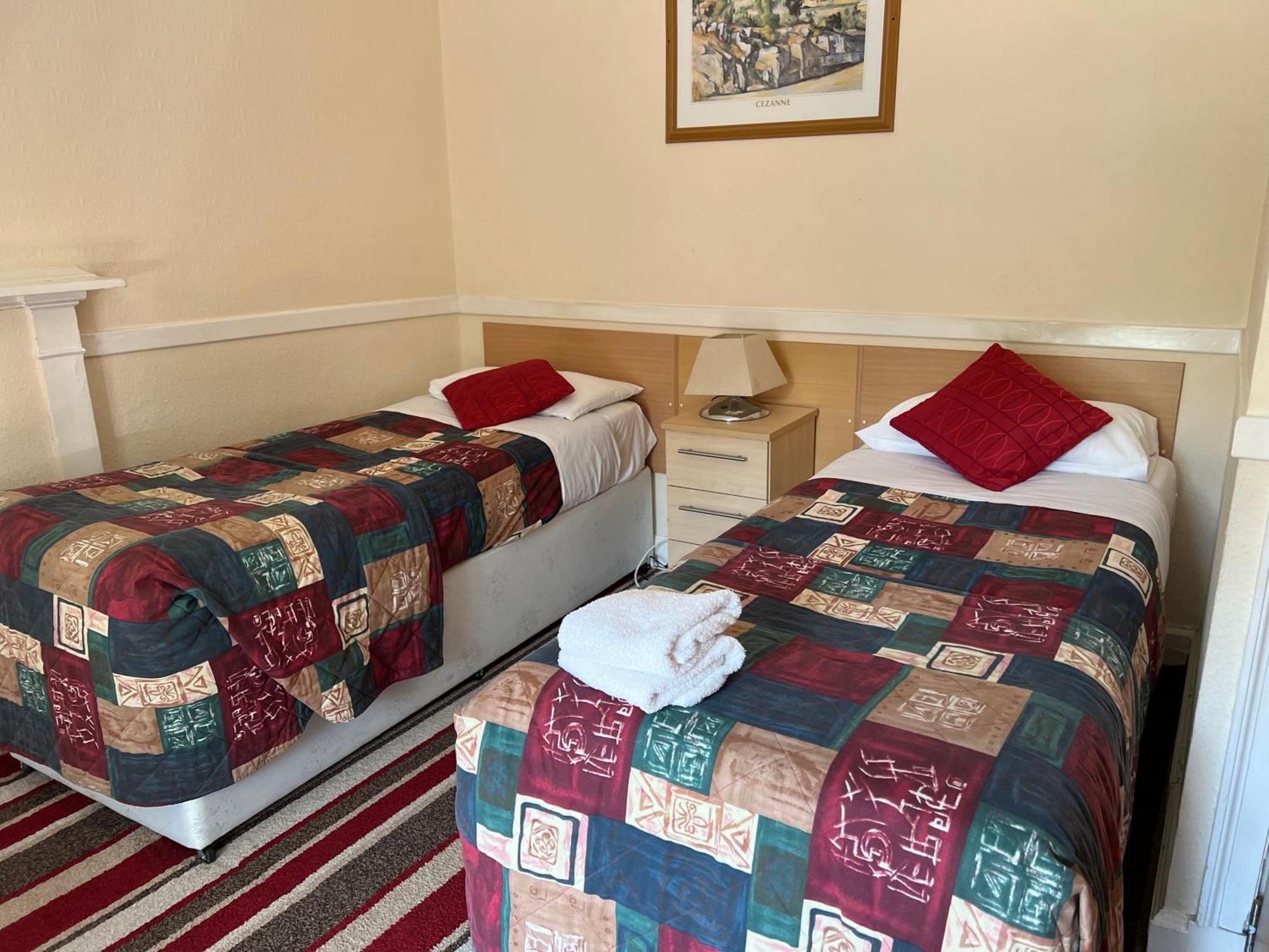 Strathpeffer Hotel Екстер'єр фото